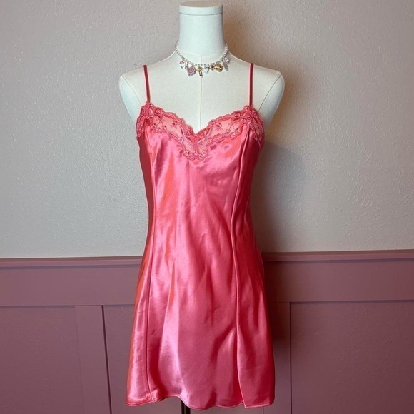 Victoria's Secret Dresses & Skirts - babydoll 90s vintage lace slip
